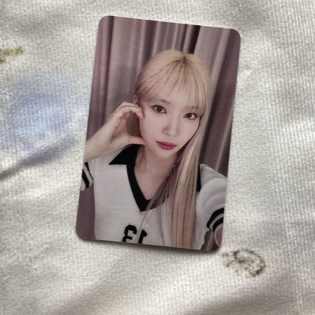 

[USED] Korea Mayuka NiziU HEARTRIS All Attendance Limited Edition Trading Card