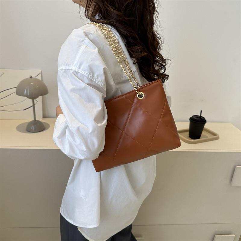 Fashionable Minimalist Tote Bag For Women Stylish Chain Strap Casual Shoulder Purse