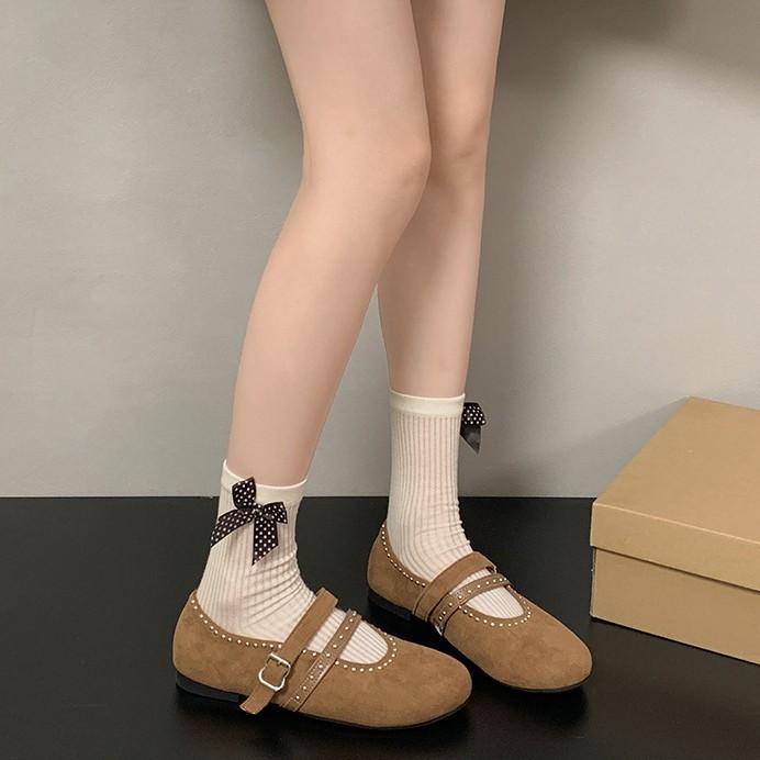 Queen Fan retro French flat-bottomed shallow mouth single shoes women's 2025 new autumn skirt soft-soled Mary Jane shoes