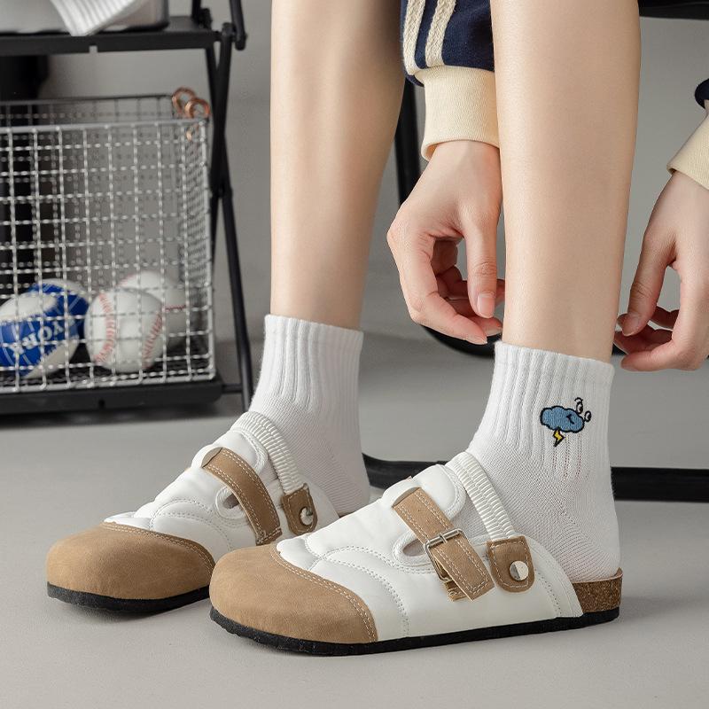 Solid Color Cotton Sports Socks for Women, Summer Thin Style for Women, Cartoon Embroidered Fabric Label Boneless White Short Socks