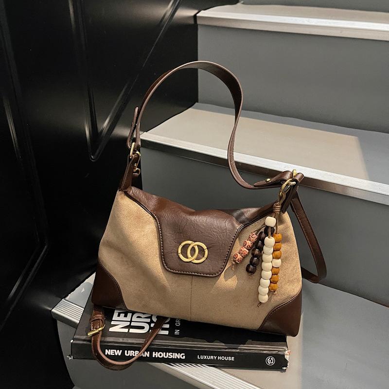 Suede bag women's large capacity 2025 new autumn and winter niche matte retro messenger bag underarm commuter bag