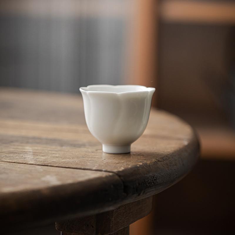 Flower cup ceramic solid color tea cup tea cup single cup thin tire household celadon white porcelain tea literati tea cup