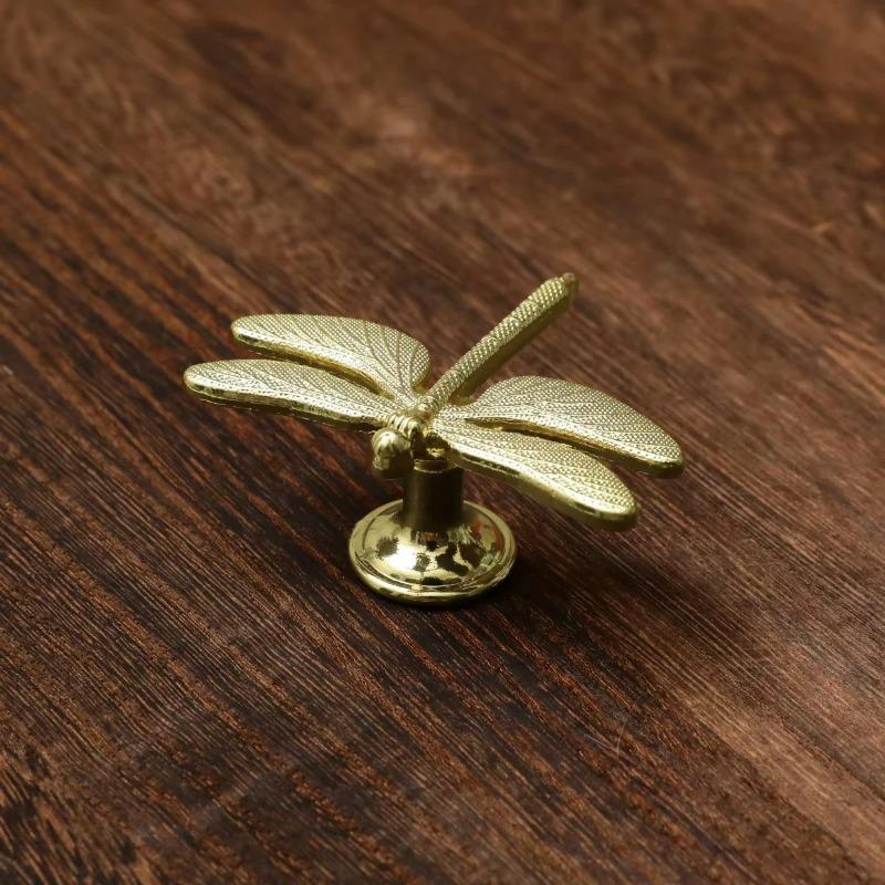 Copper Color Drawer Knobs Dragonfly-shaped Dresser Knobs Furniture Handles Insect Cabinet Pull Handles for Cabinets and Drawers