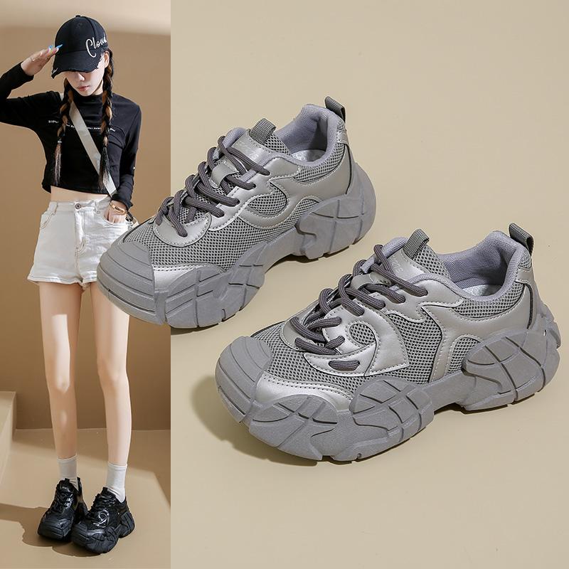 2026 Fashion Dad Shoes Women Outdoor Sneakers Spring Autumn Breathable New Thick Sole Comfortable Sneakers Lace Up Casual Shoes
