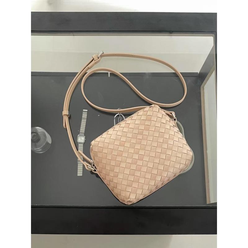 

Женская плетеная сумка кроссбоди из высококачественной коровьей кожи ручной работы One Size коричневый