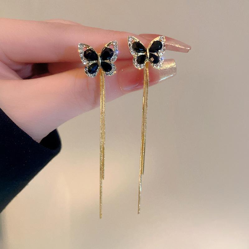 Korean super fairy butterfly long fringed stud earrings, one pair of exquisite light luxury personalized earrings and earrings.