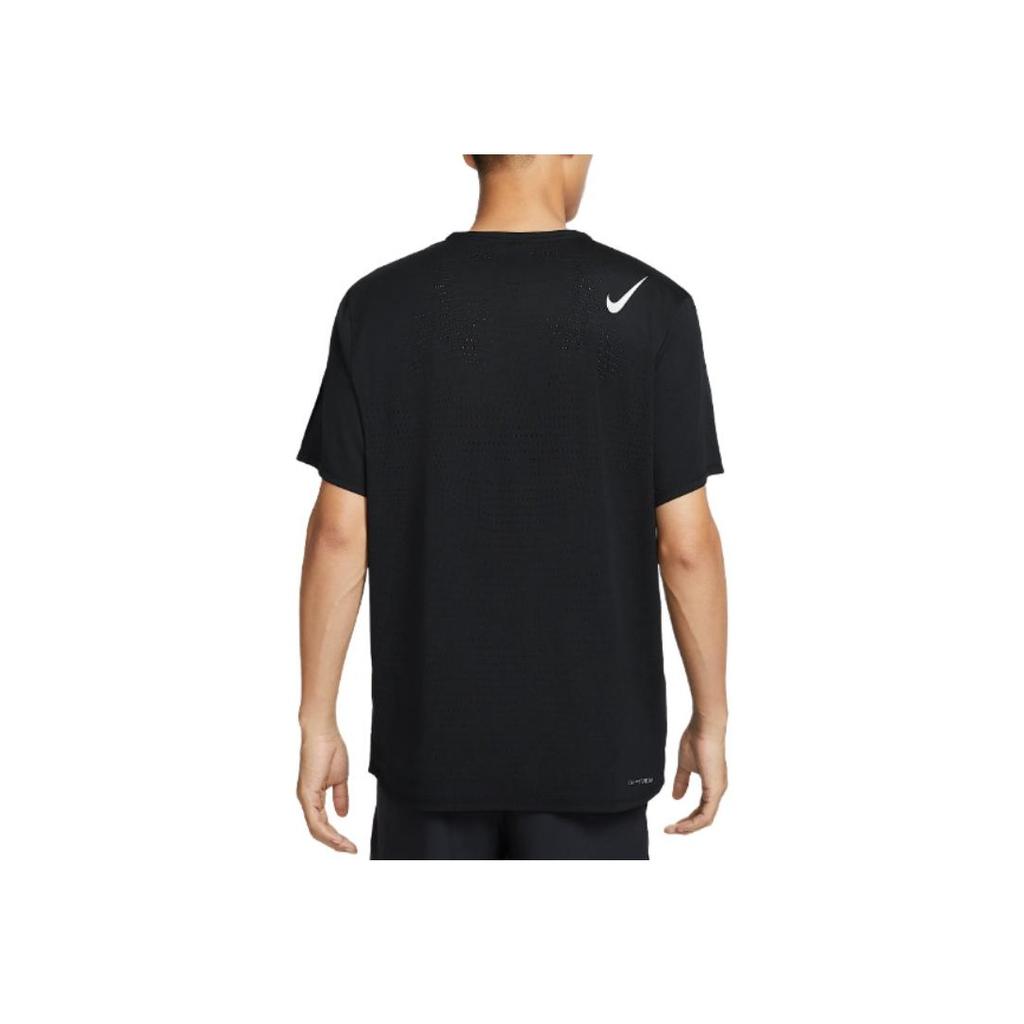 Nike Rundhals Logo Atmungsaktives Kurzarm T-Shirt Herren Tops Schwarz HJ3378-010