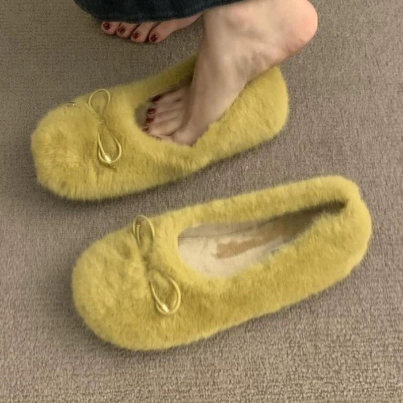 

Мода 2025 Новые пушистые туфли для женщин Дизайнерские классические элегантные туфли Модные зимние повседневные кроссовки для ходьбы дома Zapatillas De Mujer 37 жёлтый