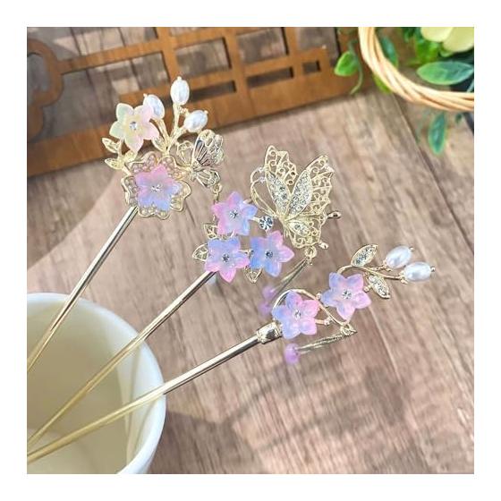 Kanzashi Haarstab mit Kirschblüten- und Perlenanhänger - Messing, Blumenmuster, Hängende Akzente, Elegantes Design für Kimono, Yukata, Japanisch