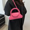 Niche design handbag early spring new fashion trendy simple solid color shoulder crossbody handbag women's bag tide