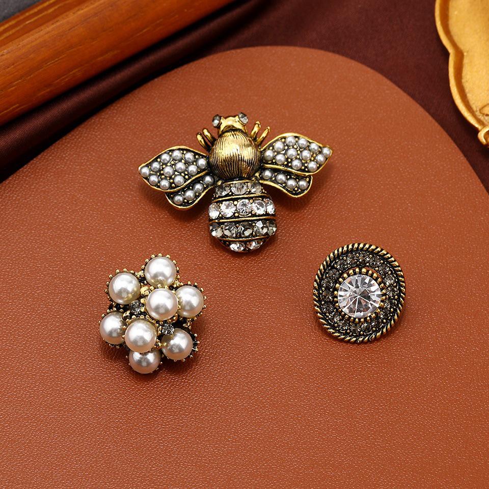 Vintage Baroque Crystal Cross Brooch for Women & Men - Rhinestone Classic Badge