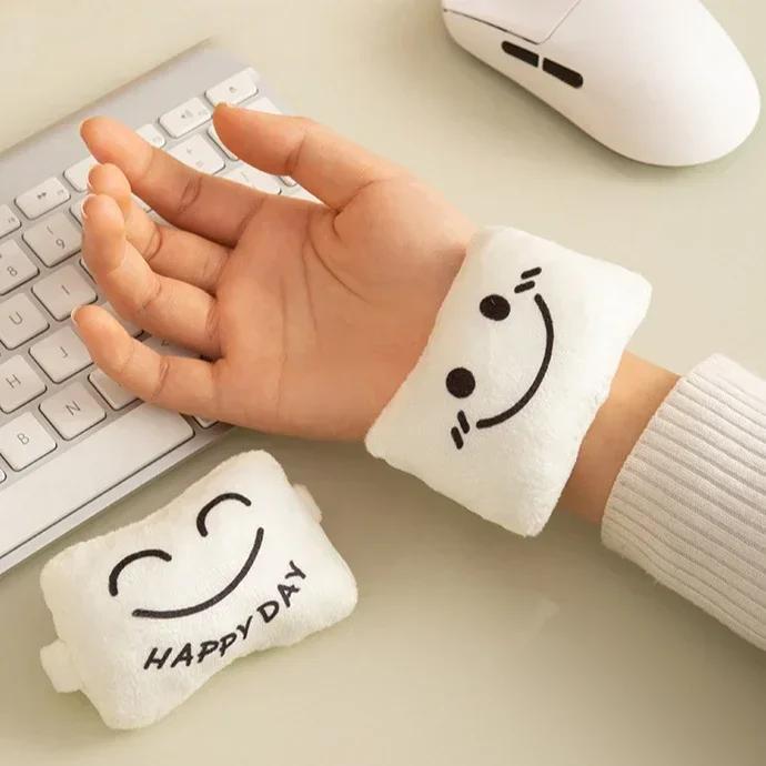 Cute Expression Wrist Rest Mini Pillow Support Comfortable Reduce Fatigue Anti-wear Wrist Protector Mouse Pad Office Supplies
