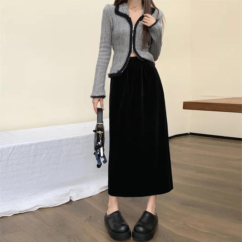 

Women s Black Gold Velvet A-Line Slit Skirt - Spring/Autumn 2026 Mid-Length Slimming Design XL [130-145 lbs]