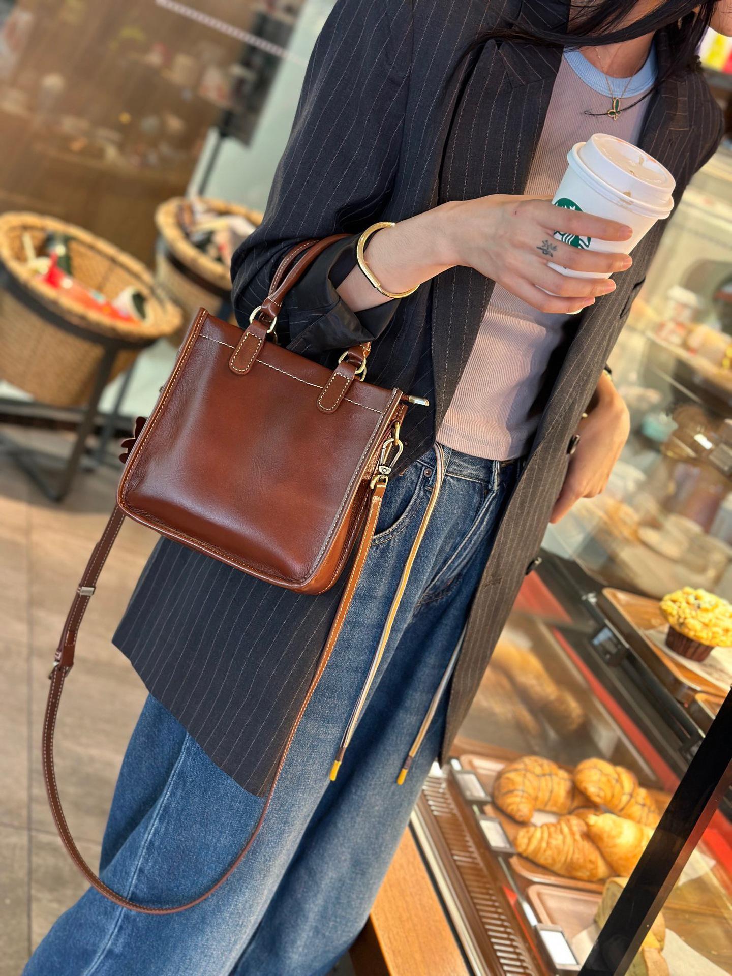 2026 Spring Women s Genuine Leather Shoulder Messenger Square Tote Handbag