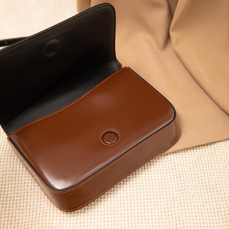 2025 Neuer Stil Vielseitige Umhängetasche aus Rindsleder - Exquisites Schlichtes Braunes Tofu-Design