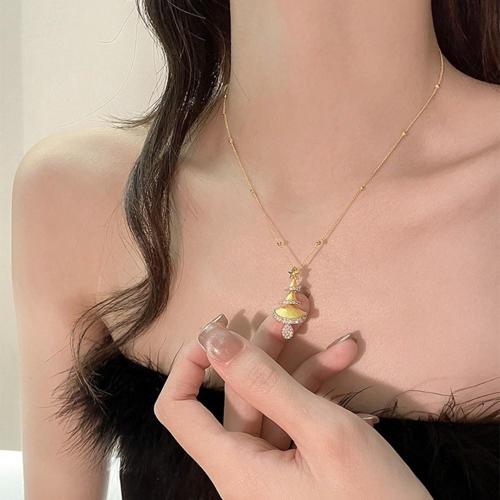 Chaîne Dorée à la Clavicule en Métal Brossé Pendentif de Cou Exquis Haut de Gamme Femmes