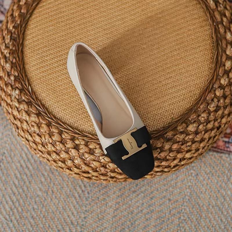 

Туфли Xiaoxiangfeng на толстом каблуке, новые 2024 года, квадратная головка, металлическая пряжка, цвет соответствующий, светлый рот, французские туфли Мэри Джейн, большой размер 34 бежевый