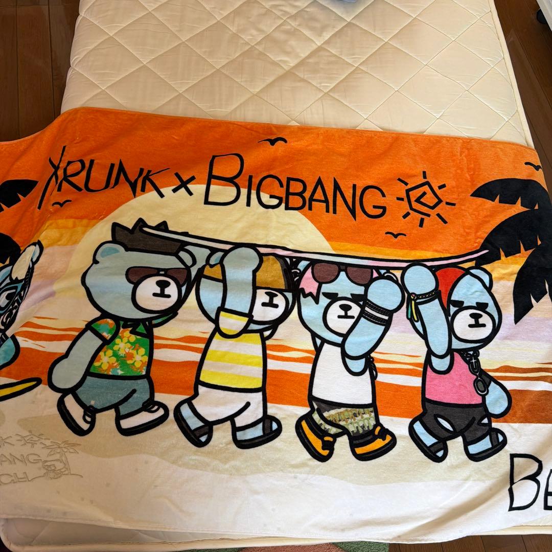 

[USED] TRUNK x BIGBANG collaboration towel
