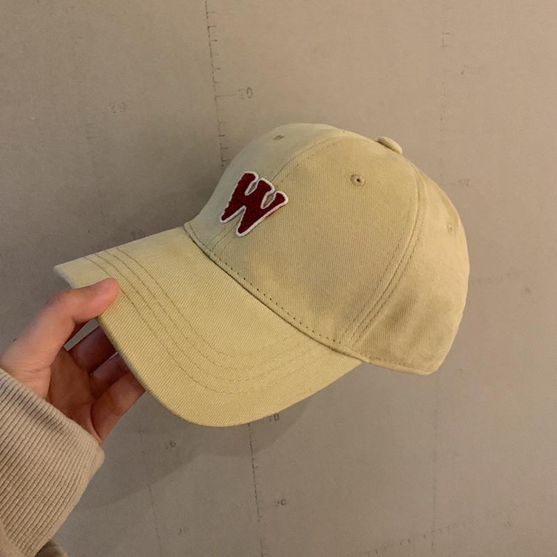 Embroidered Elegant Baseball Cap For Women Trendy And Stylish Accessory Summer