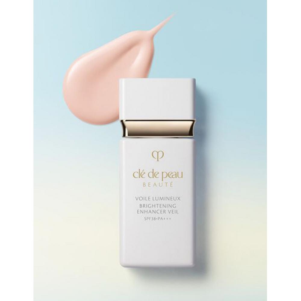 Cl De Peau Beaut Осветляющая вуаль-усилитель