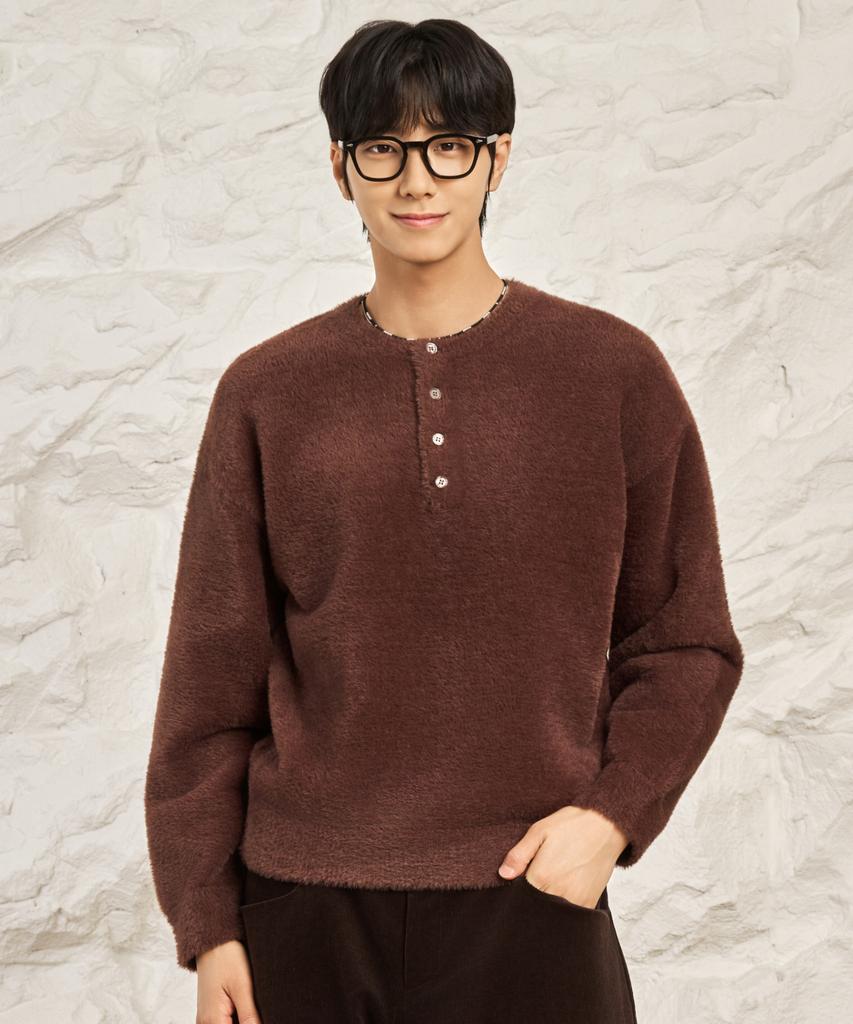 HYOJI Fw Oversized Heavy Angora Semi-Crop Henley Neck Knit (7 Colors)