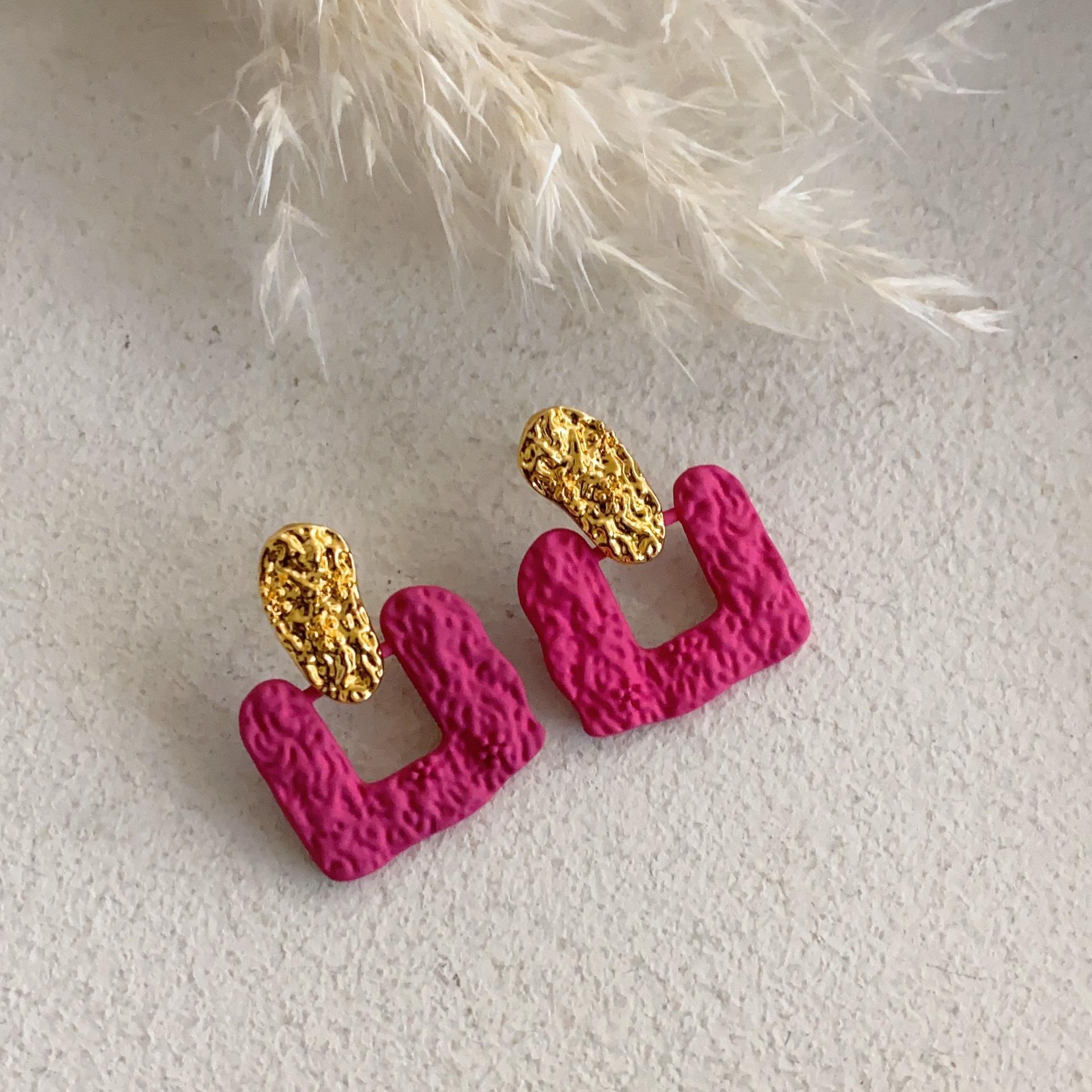 

Ретро Иностранный Стиль Модные Серьги Летние Трендовые Квадратные Контрастные Серьги Женская Индивидуальность Розово-Красные Серьги-Пуссеты