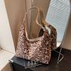 Leopard print bag fashionable large-capacity tote bag women's new armpit bag premium shoulder bag