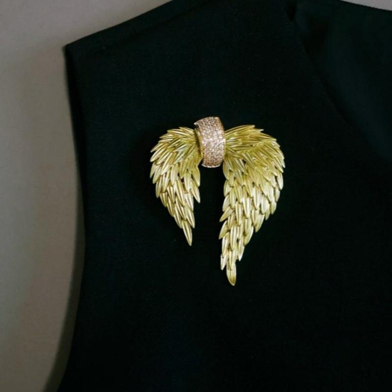 Unisex Alloy Feather Wings Brooch with Shiny Rhinestone Trendy Lapel Pin for Party Banquet Outfit Jewelry Accessory