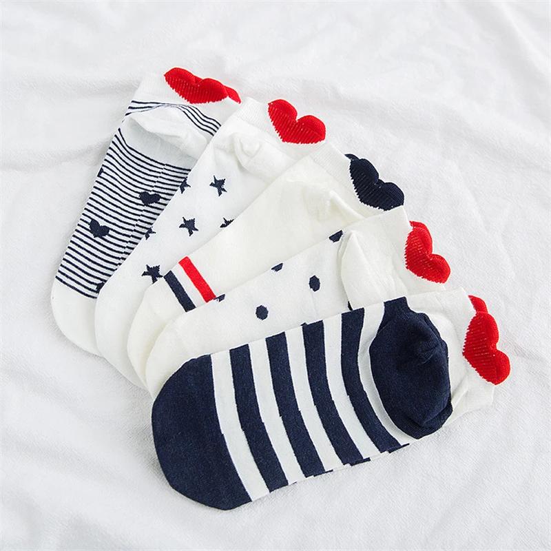 Fashionista Alert: 3 Pairs of Women's Short Socks with Adorable 3D Heart Shaped Heels!