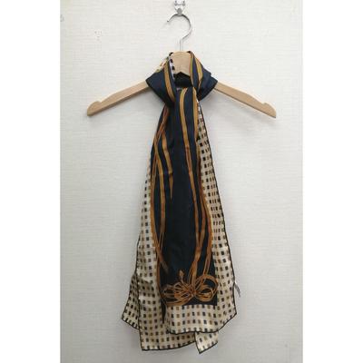 Used AQUASCUTUM NVYBEG Silk Scarf