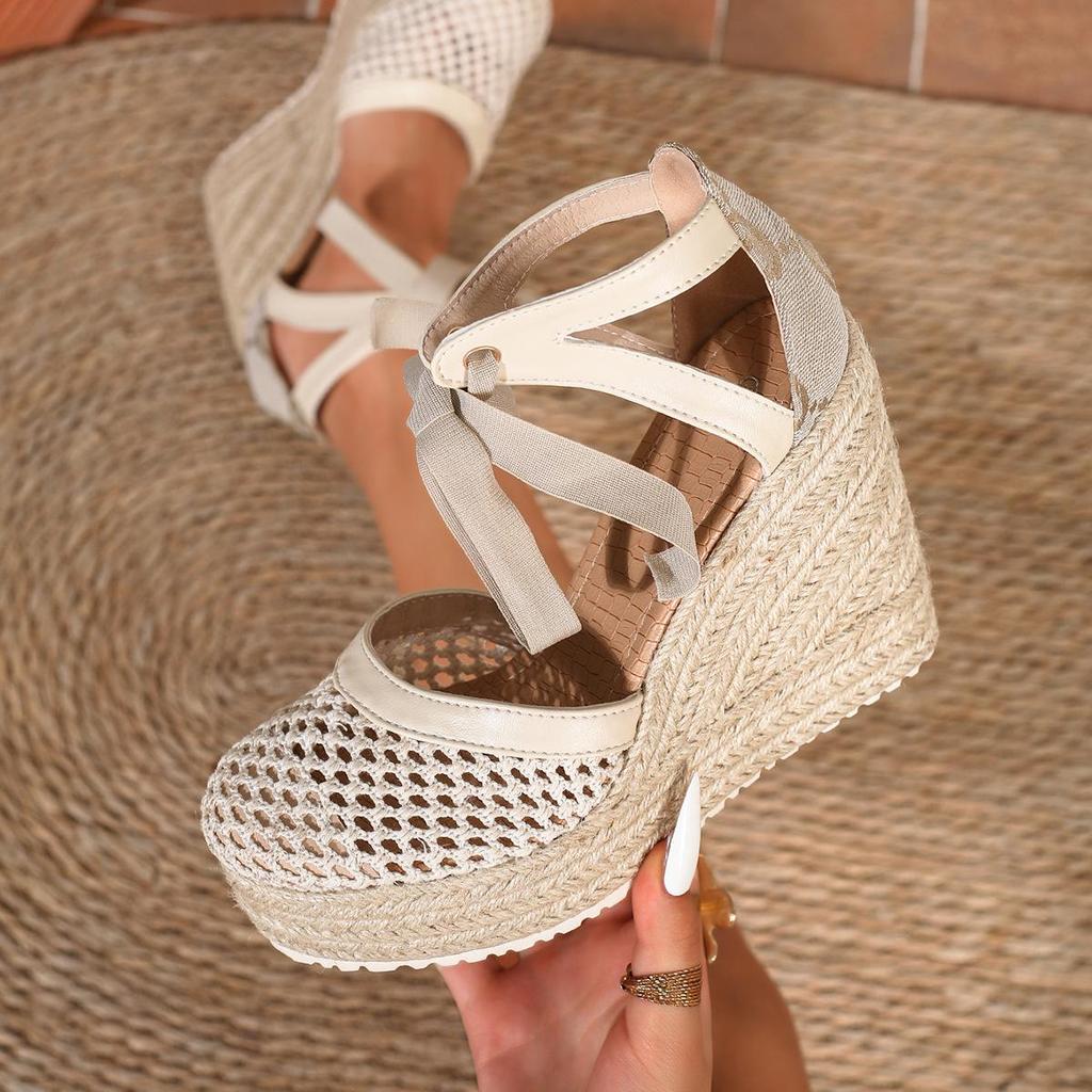 European-Americana Breathable White Mesh & Hollow Toe Sandals: Fashionable, Large-Size, Cross-Strap Height-Enhancing Design.