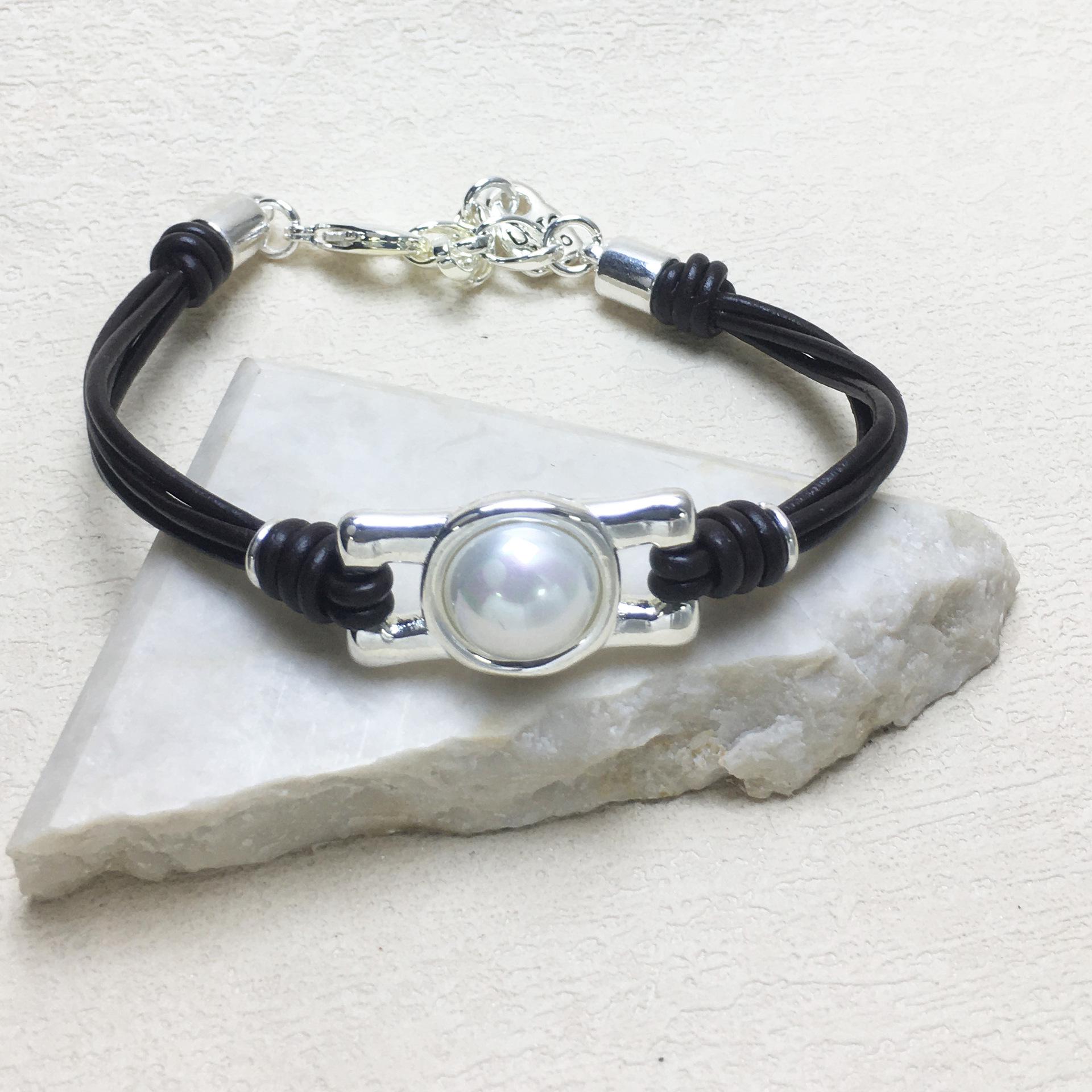 Women s 2024 UNOde50 Leather Rope Gemstone Bracelet – Romantic European & American Fashion Jewelry