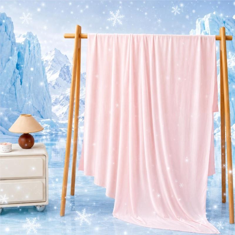 Summer Ice Silk Cooling Blanket Lightweight Breathable Multi-functional Thin Cooling Bed Blanket Solid Color For Home Hotel