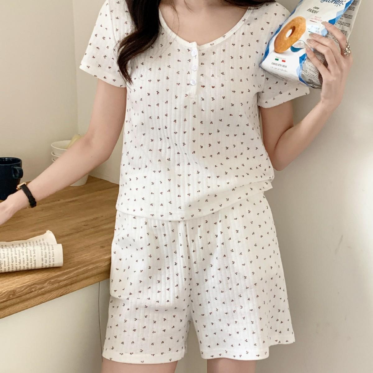 

Korean Style Floral Print Women s Long Sleeve Cotton Pajamas, Breathable & Skin-Friendly, Perfect for Spring/Summer, Inside or Out L