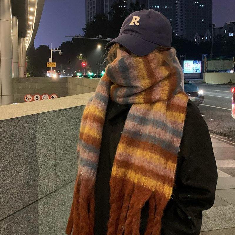 Green Scarf for Women, Thickened and Warm In Winter, High-grade Mahai Plush Scarf, Good with Fringed Shawl.
