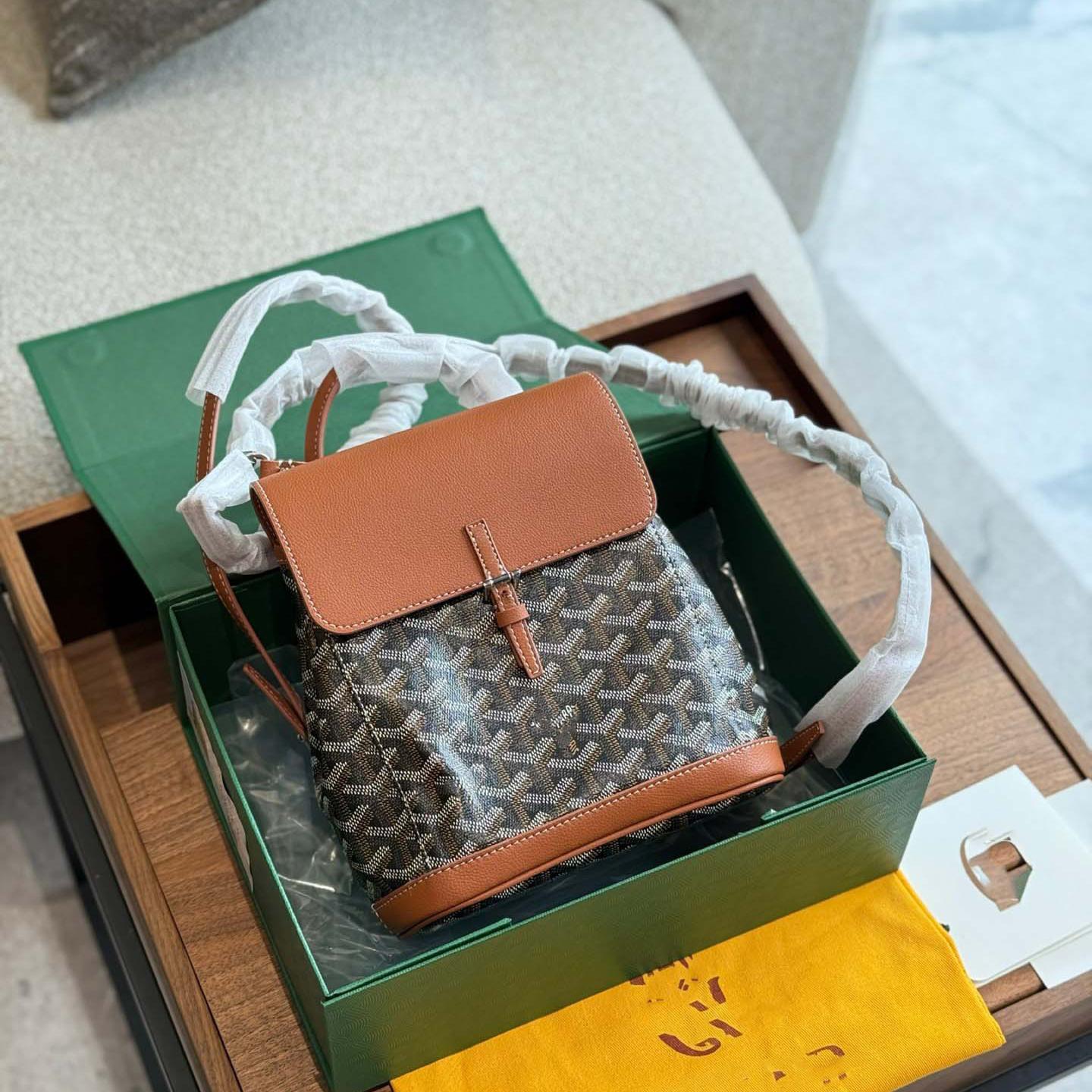 

Мини ПВХ рюкзак, Маленький водонепроницаемый прочный рюкзак для женщин, подростков, Милый повседневный рюкзак для школы, путешествий, шоппинга, Легкая сумка, которую легко чистить