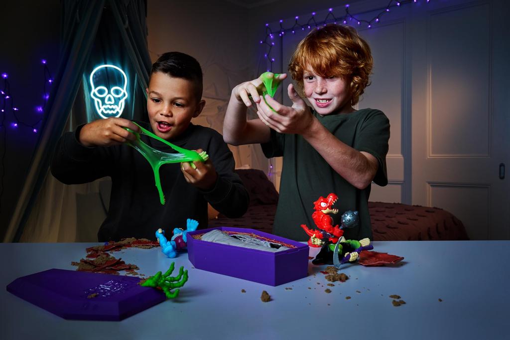 ZURU's Smashers Horror House (Zombosaurus), Interactive Toy, Collectible Toy for Kids and Teens.