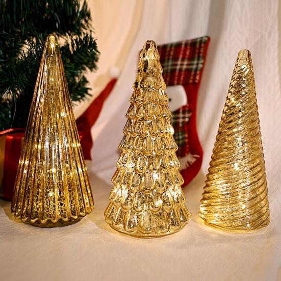 Illuminated Glass Christmas Tree Prelit Christmas Tree Figurine with LED Light Collection Crackled Glass Tree for Xmas Home Party Decor Tabletop