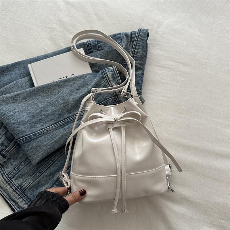 Stylish Bucket Bag Trendy Design For 2024 Summer Fashionable Crossbody Purse