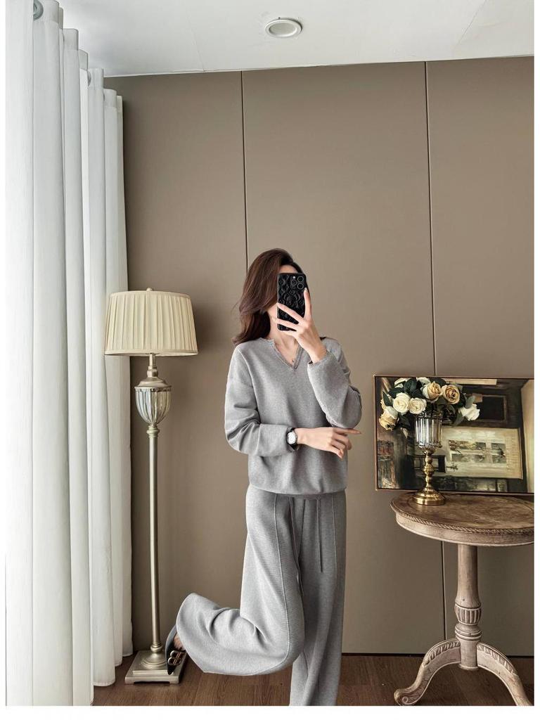 Women's V-Neck Knit Set - Autumn Fashion, Solid Color Two-Piece Trousers and Top
