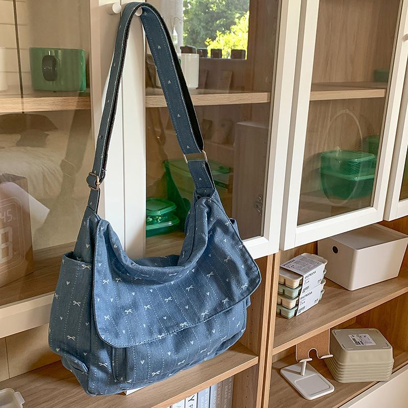 

Denim bag women s new versatile shoulder bag large-capacity tote bag class commuter messenger bag