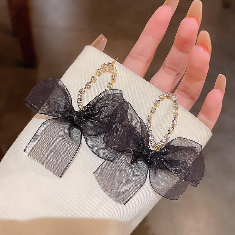 

Модные серьги с кисточками и бантом, черный шелковый цветок, серьги со стразами, винтажная цепочка с кристаллами, ювелирные аксессуары для ушей