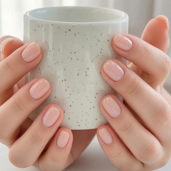 24 stk. Nude Press-on Negle til Kvinder, Korte Ovale Naturlige Klæbe-på Falske Negle, Glinsende Fuld Dækning Lim-på Falske Negle, DIY Manicure Forsyninger