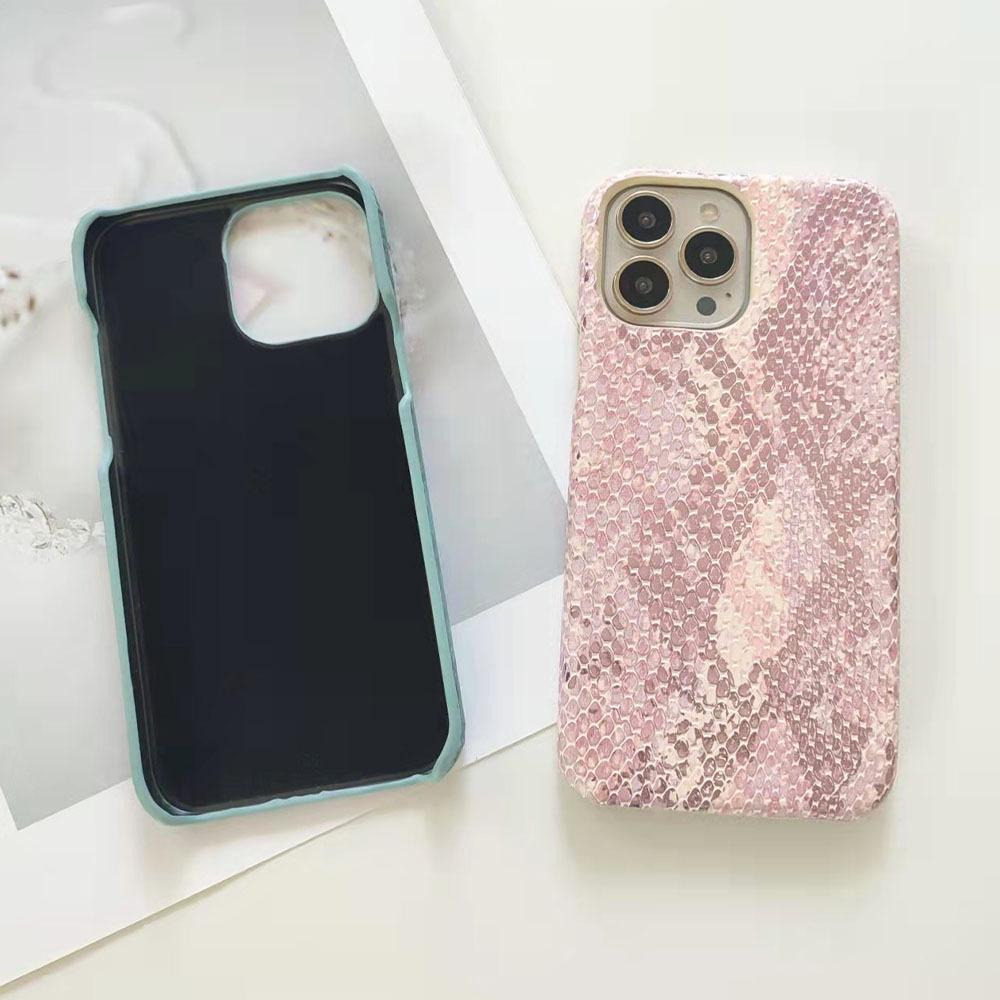 The new model is suitable for Apple mobile phone case 16promax bronzing snake pattern all-inclusive mobile phone case PC hard case oil edge protection