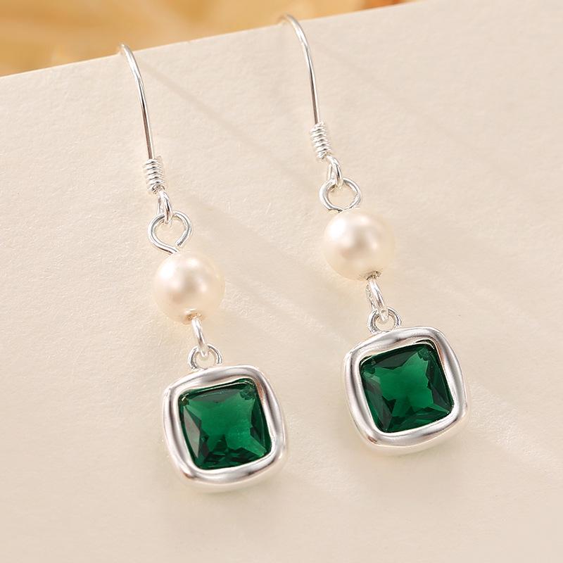 

Серьги класса люкс Banyan Tree S925 Silver с квадратным изумрудом и жемчугом ES2468, 925 Silver серебряный