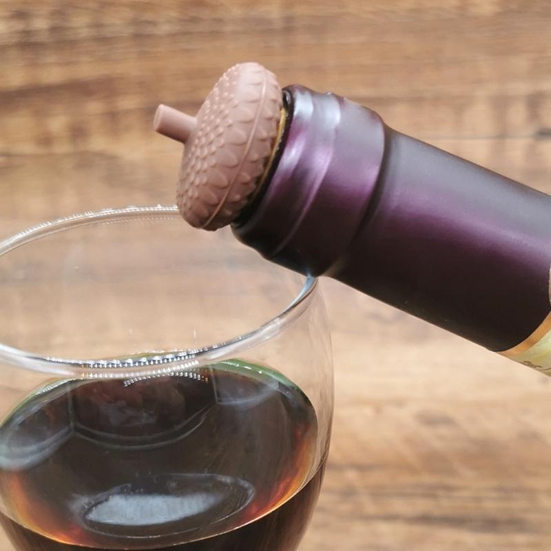 High Quality Silicone Mini Acorn Stopper Guarantees Taste Safety And Seal For Liquor Preservations