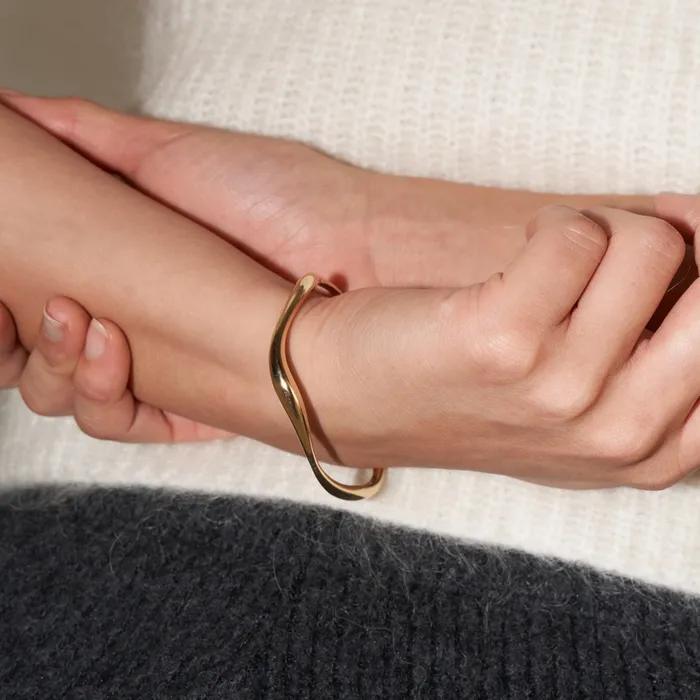 Flowing Bangle