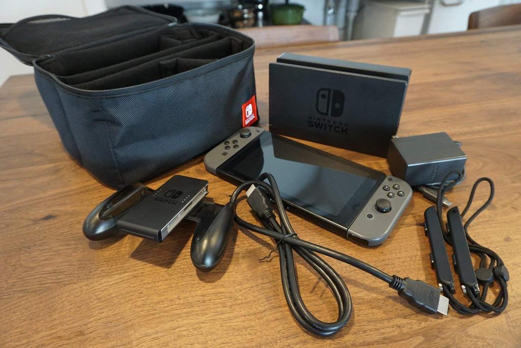Licensed Complete Storage Bag for Nintendo Switch [Nintendo Product]