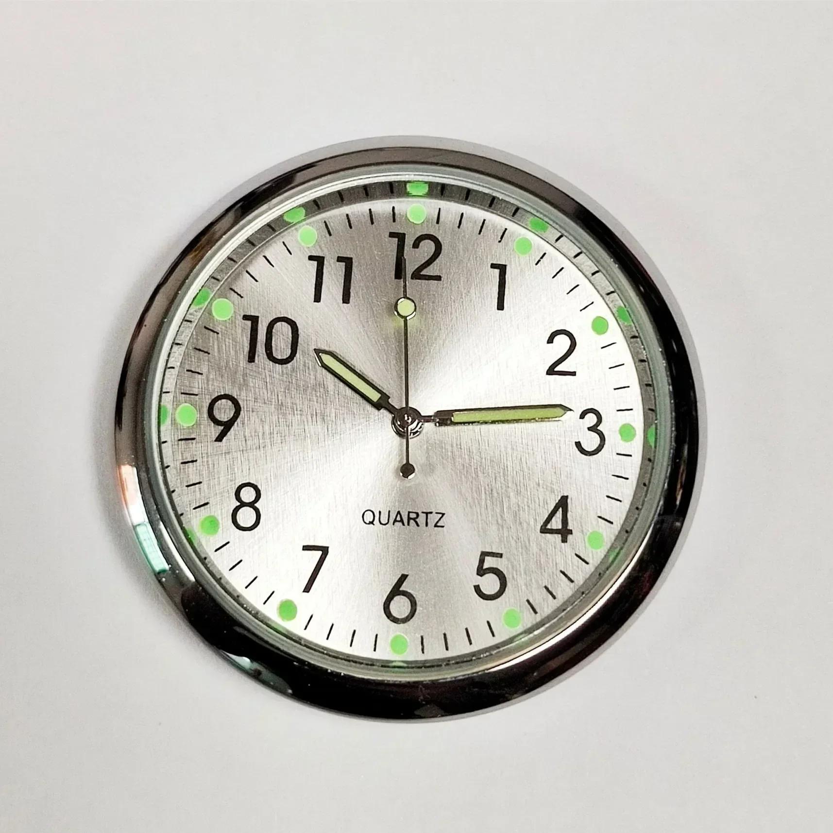 

NEW Luminous Car Clock Automobiles Internal Stick-On Watch Mechanics Quartz Clocks Auto Ornament 40mm Mini Digital Clock срібний
