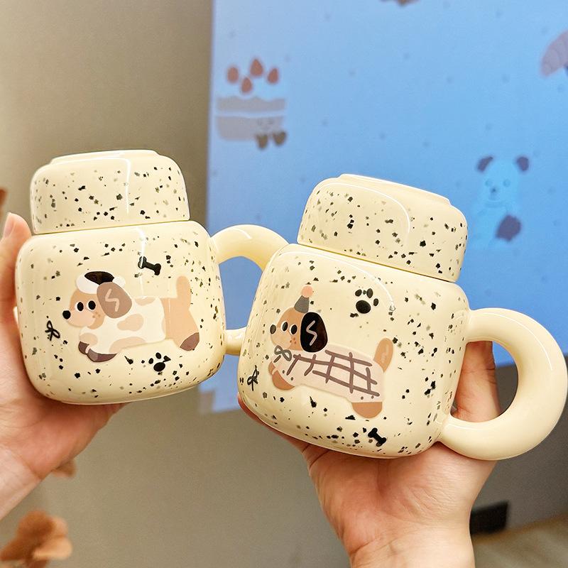 Souvenir Mädchen Niedlicher Keramikbecher mit Deckel Narzisse Welpe Wasserbecher Praktischer Becher Herren Kaffeetasse Geschenk